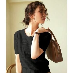 Knit-Mix Frenchy Black Scallop Trim Knit Top Women’s Size L Short Sleeve